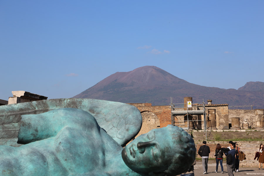 Mt Vesuvius from Pompeii Italy for Kids